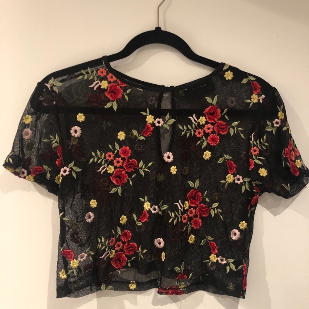 Storia Lace Crop Top